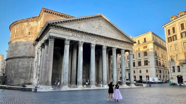 pantheon in the early morning