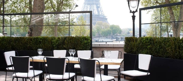 the terrace of Monsieur Bleu restaurant in paris