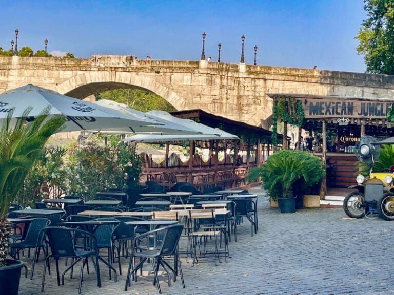 lungo il tevere is one of rome's most popular summer festivals