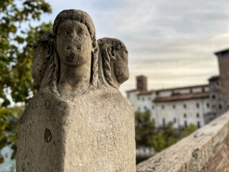 ponte fabricio rome quattro capi