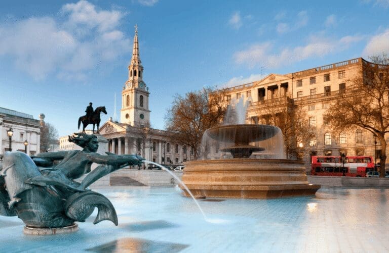 Tragalgar Square Fountains London