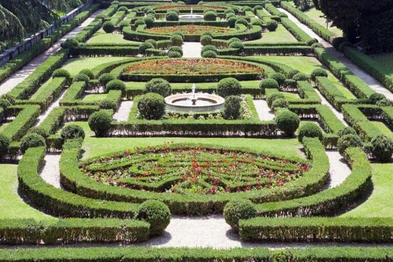 detail of the vatican gardens