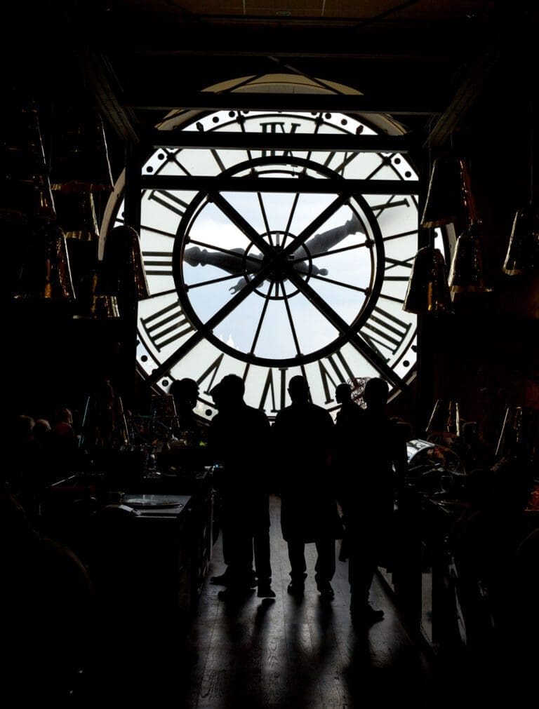 Large clock inside the Musée d’Orsay