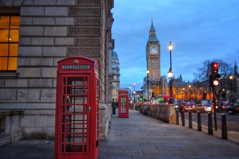 Night view of Parliament Square