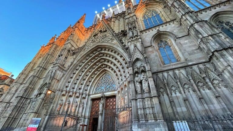 gothic quarter barcelona tour view