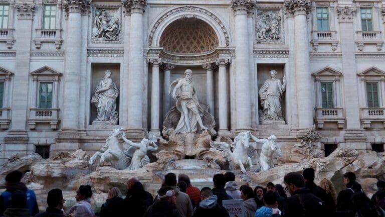 crowds at the Trevi Fountain