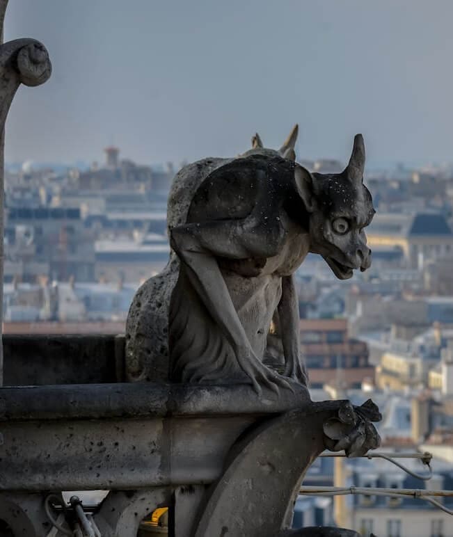 notre dame paris gargoyle